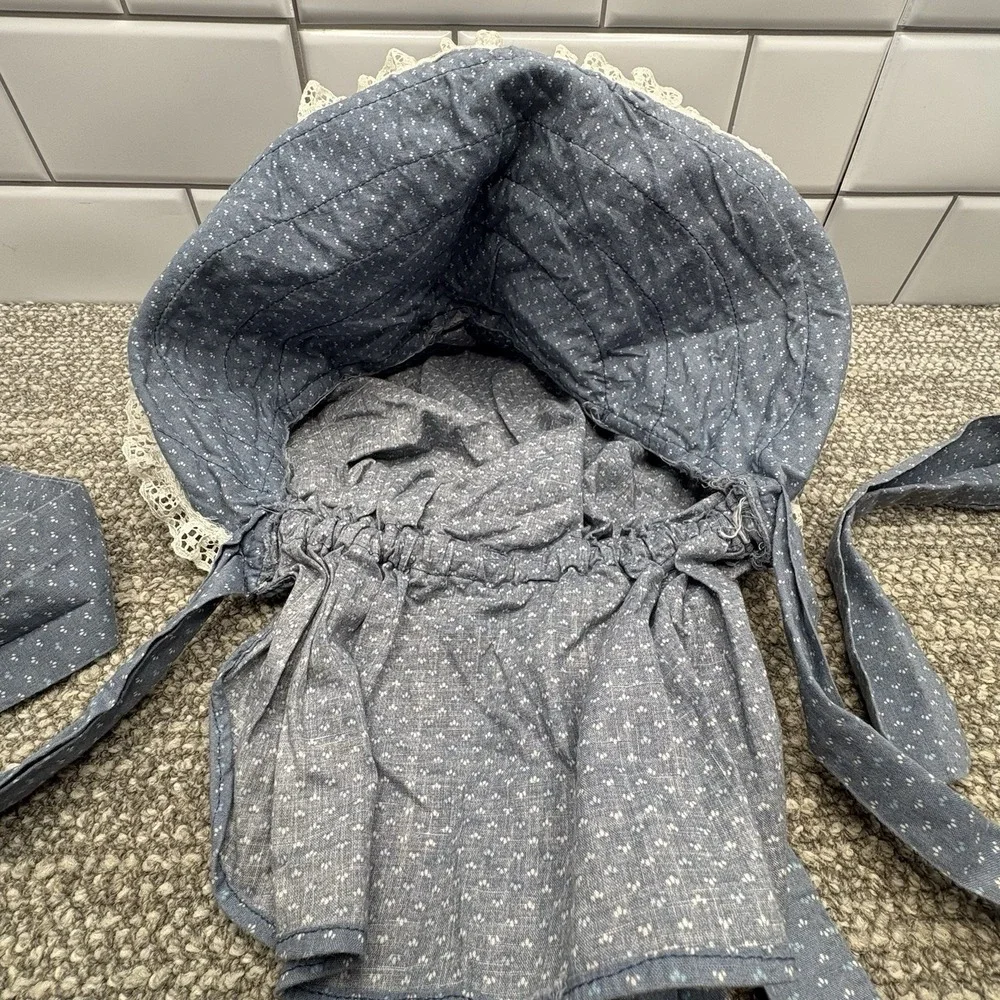 VTG Bonnet Blue Color Wide Brim Prarie Sun Bonnet Pioneer Wear Chin Straps